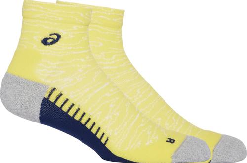 ASICS Kinder Socken PERFORMANCE RUN SOCK QUARTER III in Braun