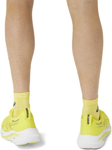 ASICS Kinder Socken PERFORMANCE RUN SOCK QUARTER III in Braun