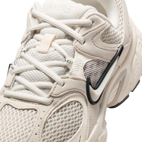 W NIKE V5 RNR