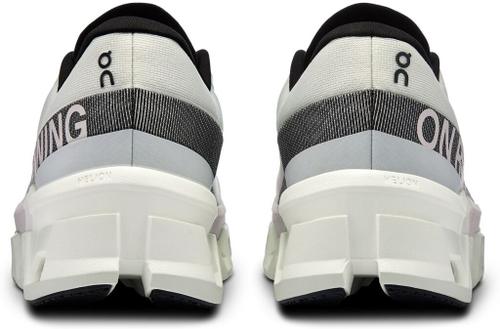 ON Herren Laufschuhe Cloudmonster 2 44 in Silber